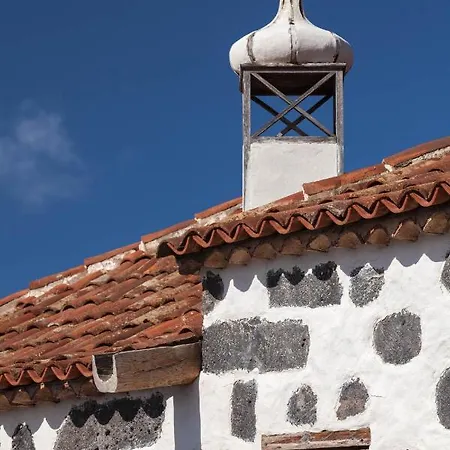 Historic Canarian House, Private Heated Infinity Pool, Bbq, Wifi + Panoramic Ocean Views Villa *